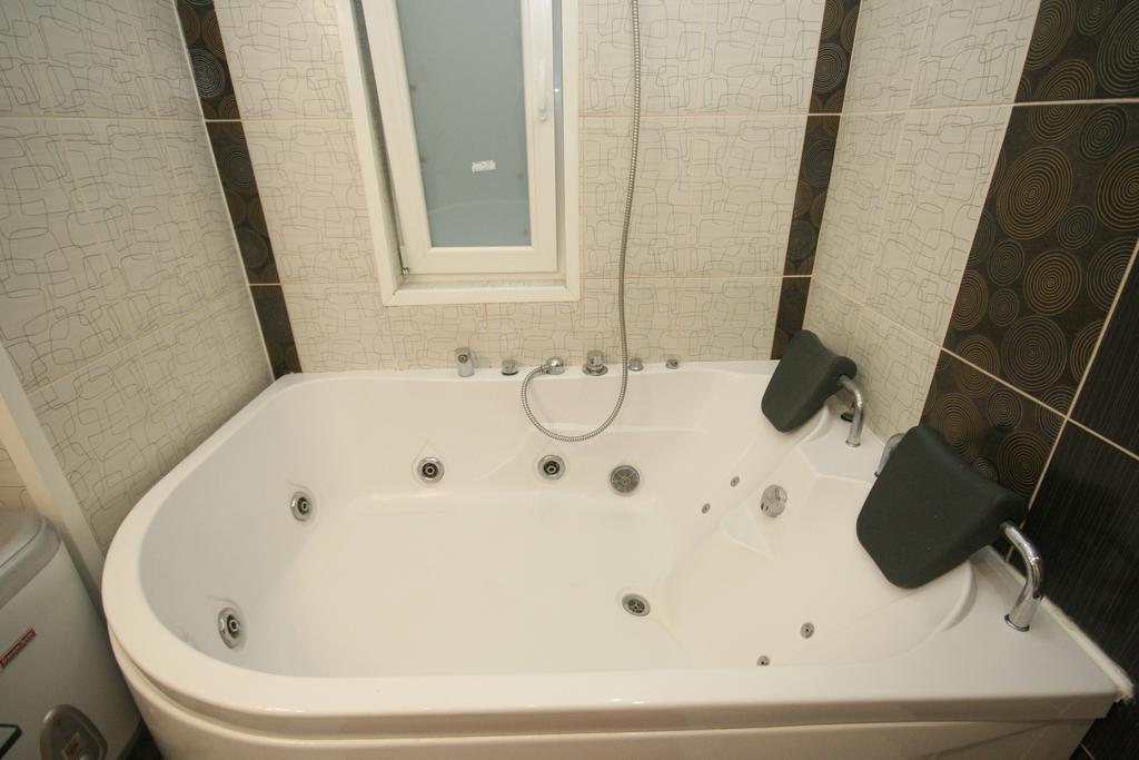 Paradis Odessa Apartments Bagian luar foto